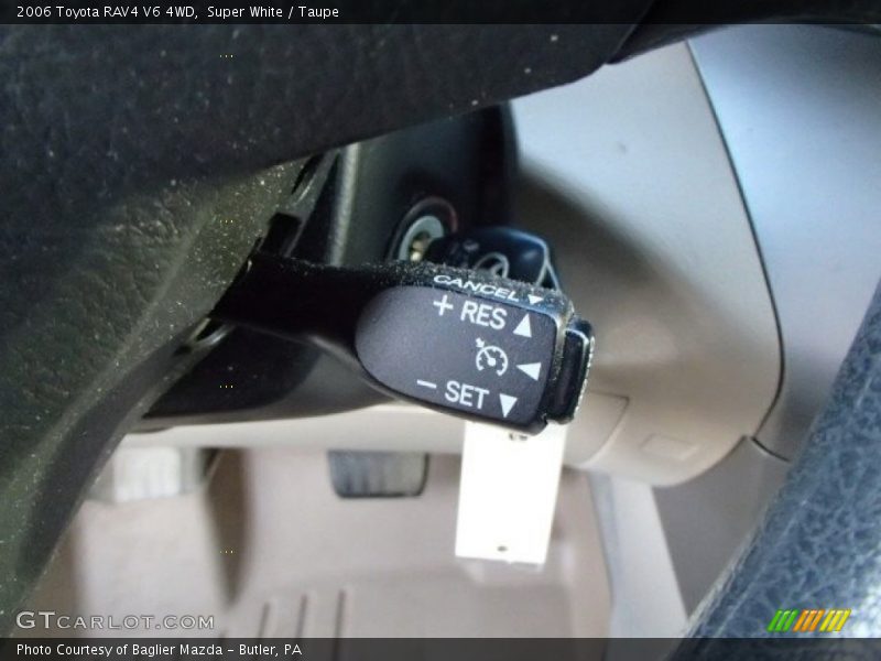 Super White / Taupe 2006 Toyota RAV4 V6 4WD