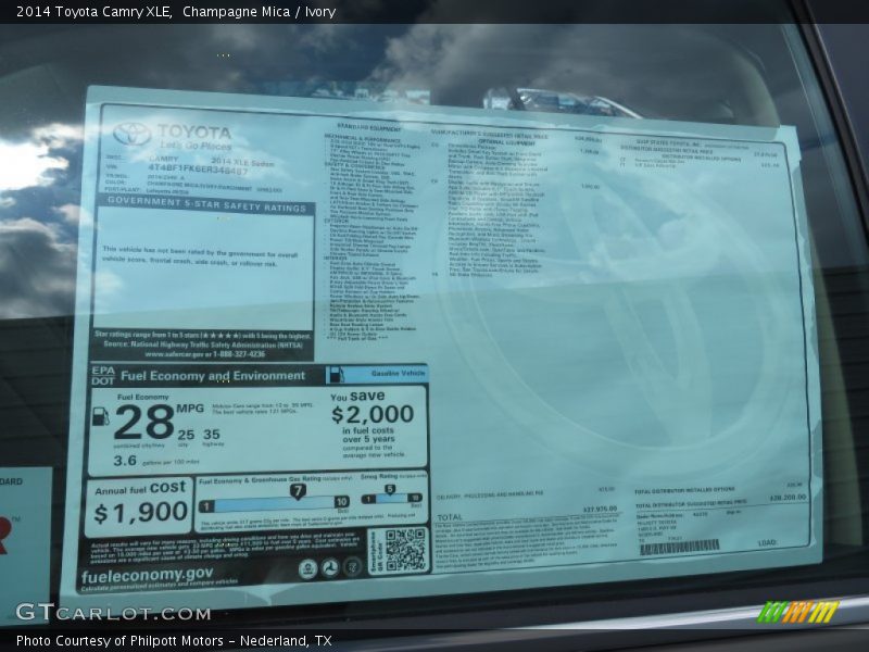 Champagne Mica / Ivory 2014 Toyota Camry XLE