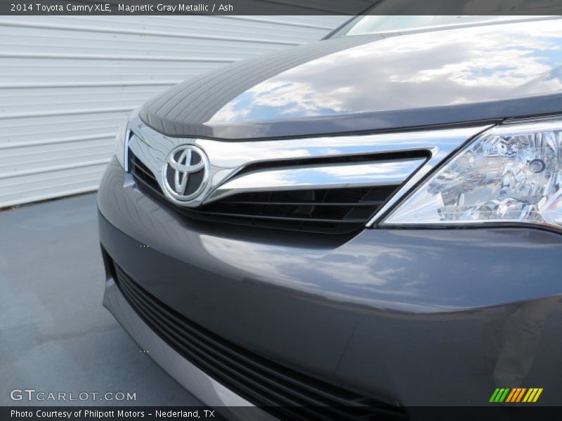 Magnetic Gray Metallic / Ash 2014 Toyota Camry XLE