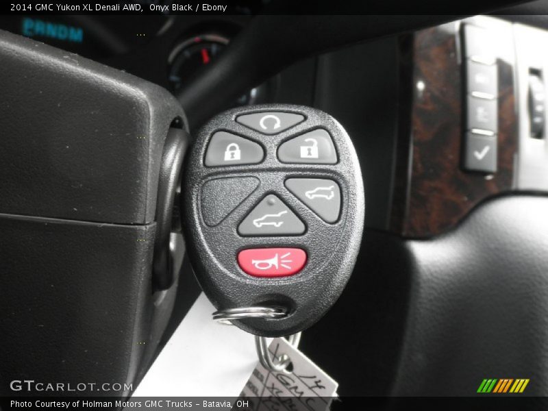 Keys of 2014 Yukon XL Denali AWD