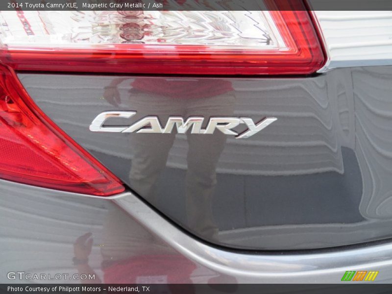 Magnetic Gray Metallic / Ash 2014 Toyota Camry XLE