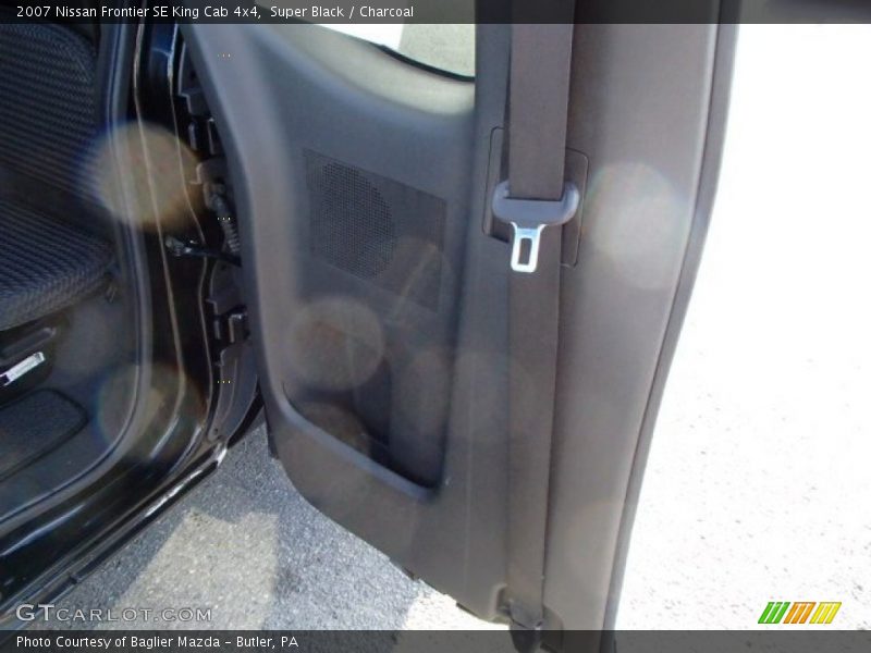 Super Black / Charcoal 2007 Nissan Frontier SE King Cab 4x4