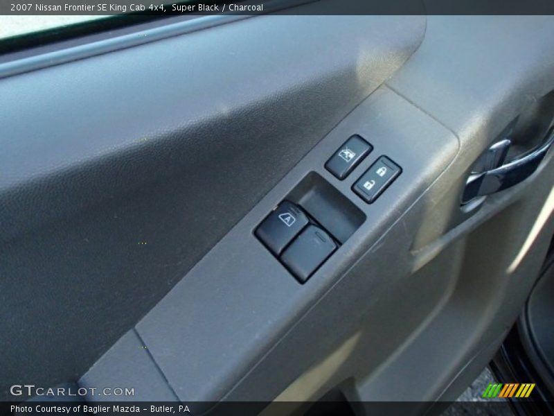 Super Black / Charcoal 2007 Nissan Frontier SE King Cab 4x4
