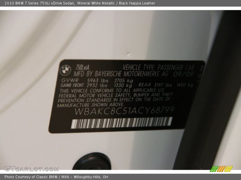Mineral White Metallic / Black Nappa Leather 2010 BMW 7 Series 750Li xDrive Sedan