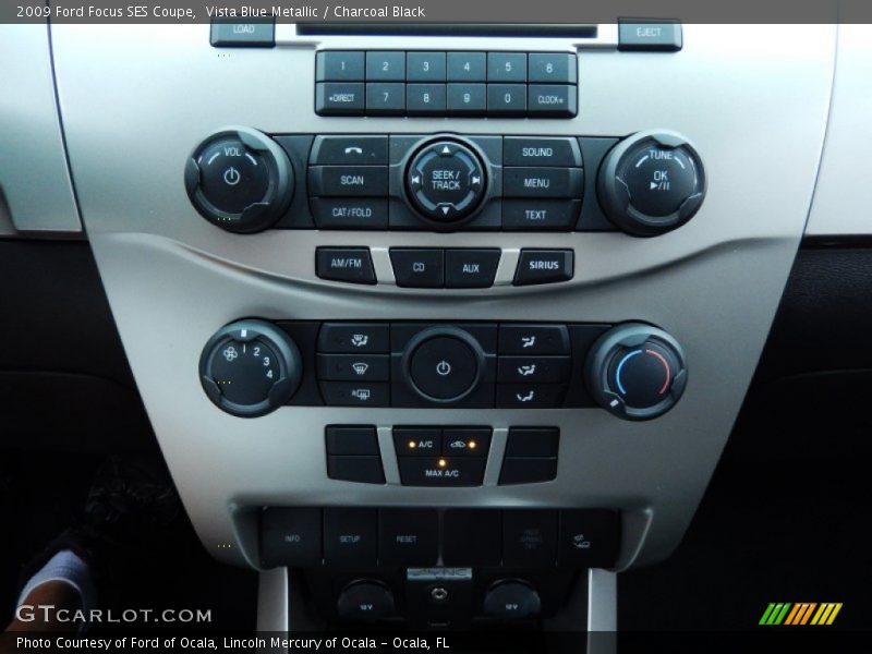 Vista Blue Metallic / Charcoal Black 2009 Ford Focus SES Coupe