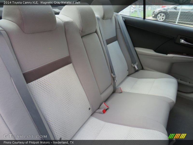 Magnetic Gray Metallic / Ash 2014 Toyota Camry XLE