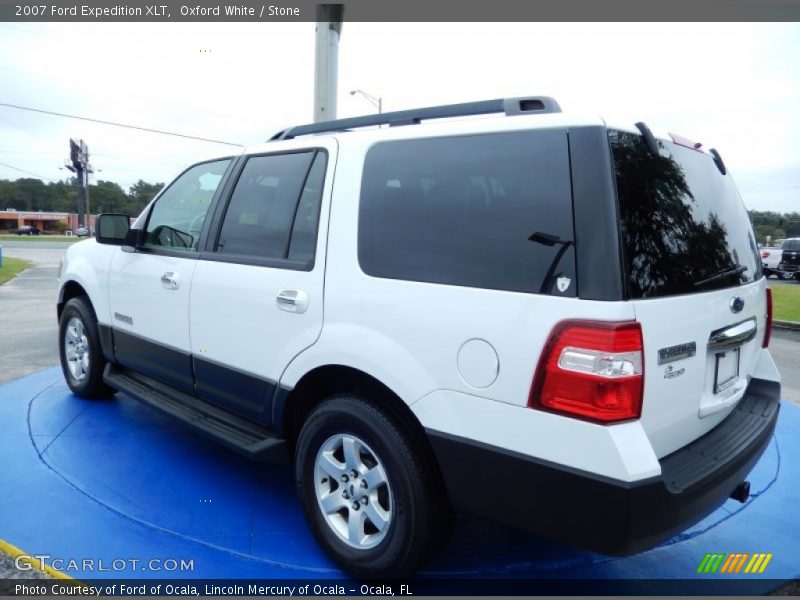 Oxford White / Stone 2007 Ford Expedition XLT