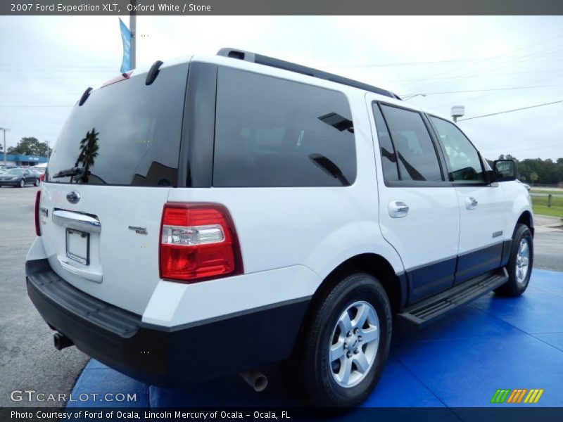 Oxford White / Stone 2007 Ford Expedition XLT