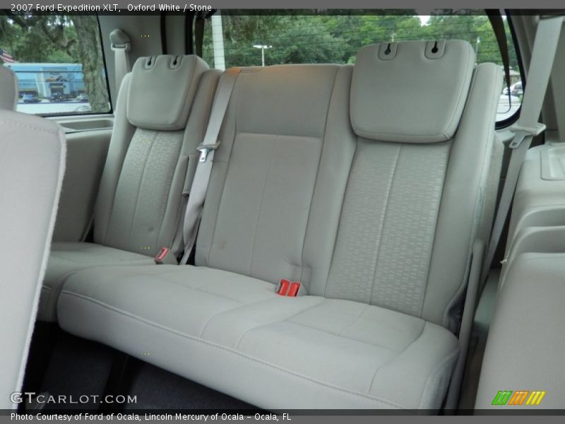 Oxford White / Stone 2007 Ford Expedition XLT