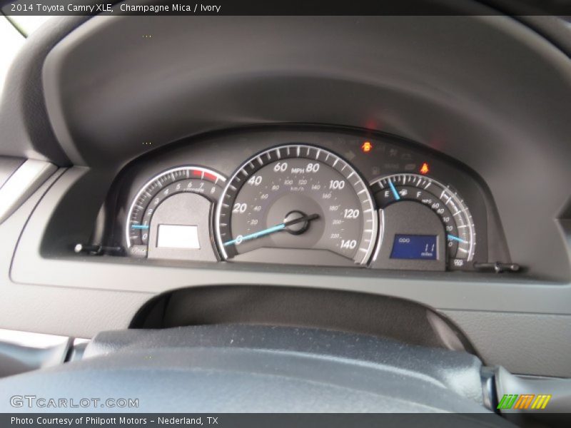 Champagne Mica / Ivory 2014 Toyota Camry XLE