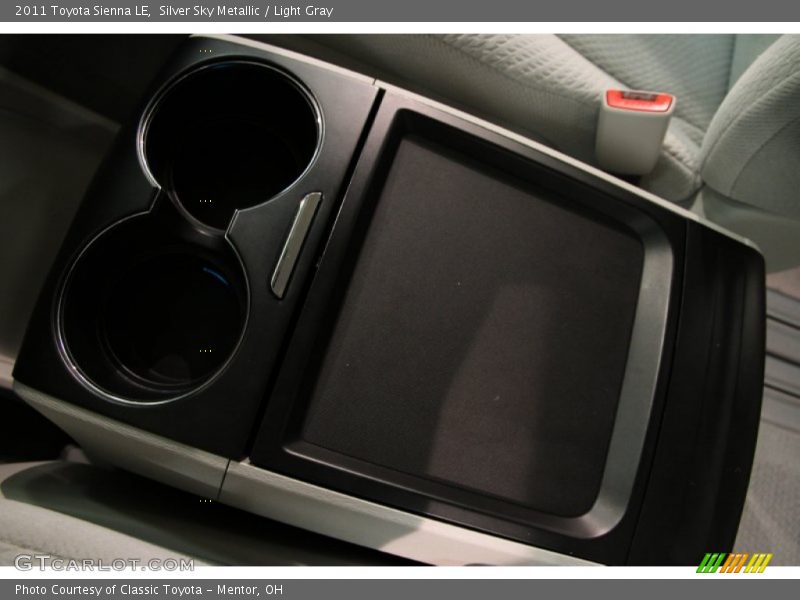Silver Sky Metallic / Light Gray 2011 Toyota Sienna LE