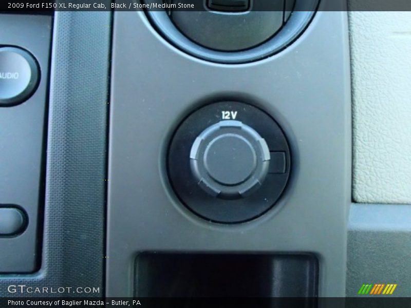 Black / Stone/Medium Stone 2009 Ford F150 XL Regular Cab