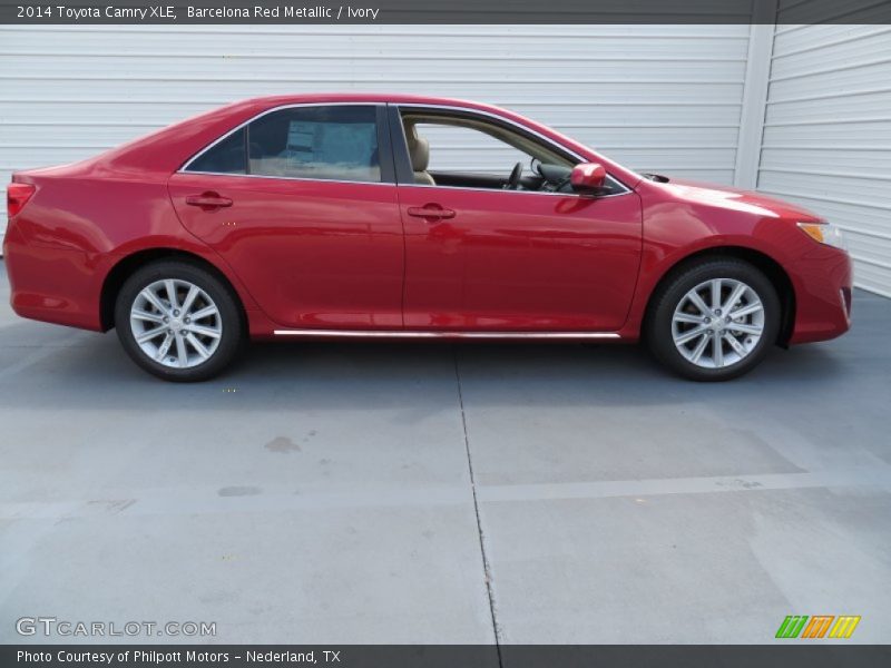 Barcelona Red Metallic / Ivory 2014 Toyota Camry XLE