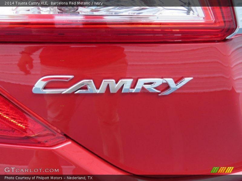 Barcelona Red Metallic / Ivory 2014 Toyota Camry XLE