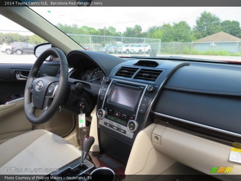 Barcelona Red Metallic / Ivory 2014 Toyota Camry XLE