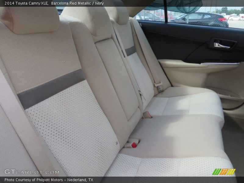 Barcelona Red Metallic / Ivory 2014 Toyota Camry XLE