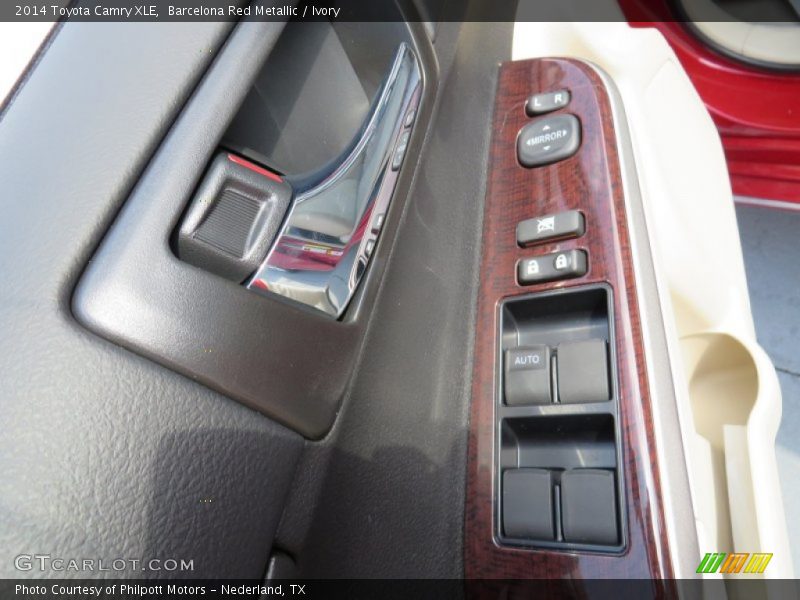 Barcelona Red Metallic / Ivory 2014 Toyota Camry XLE