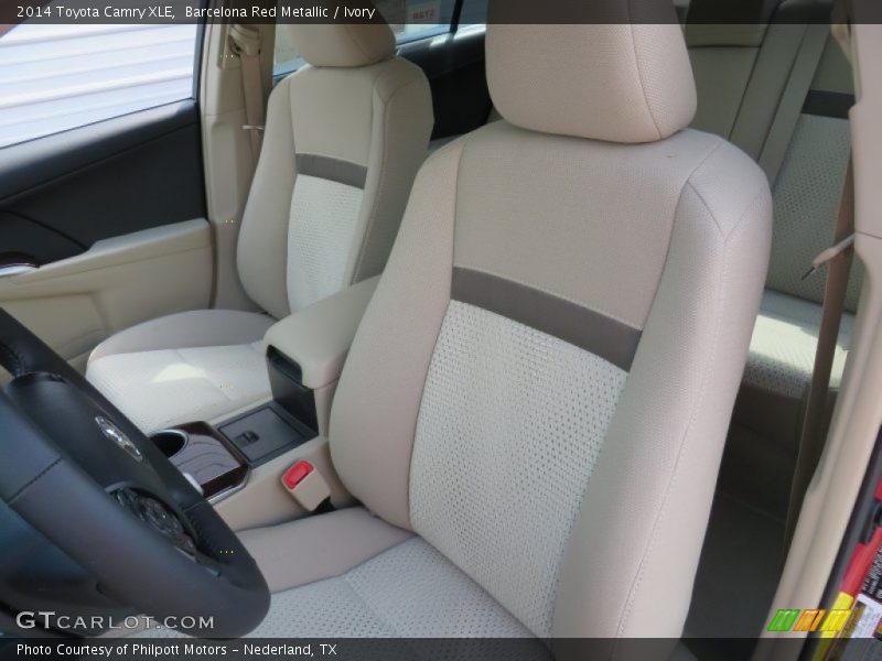 Barcelona Red Metallic / Ivory 2014 Toyota Camry XLE