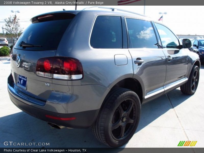 Alaska Grey Metallic / Pure Beige 2008 Volkswagen Touareg 2 V8