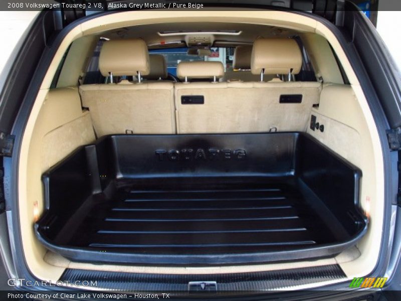 Alaska Grey Metallic / Pure Beige 2008 Volkswagen Touareg 2 V8