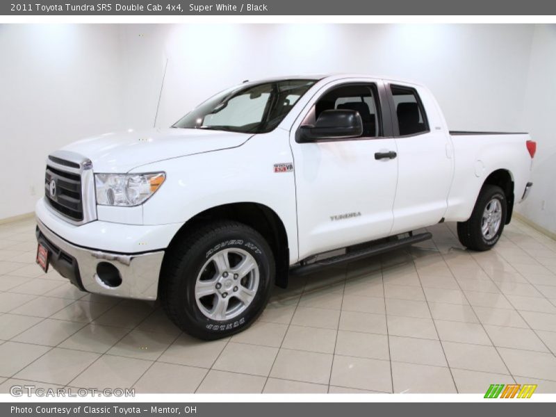 Super White / Black 2011 Toyota Tundra SR5 Double Cab 4x4