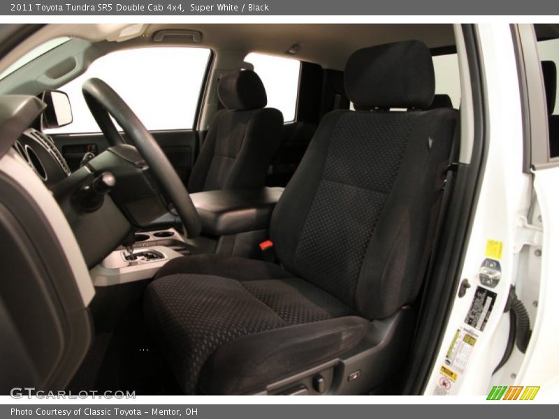 Super White / Black 2011 Toyota Tundra SR5 Double Cab 4x4