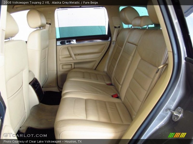 Alaska Grey Metallic / Pure Beige 2008 Volkswagen Touareg 2 V8