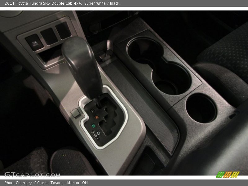 Super White / Black 2011 Toyota Tundra SR5 Double Cab 4x4