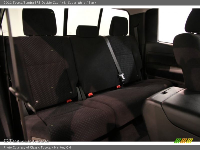 Super White / Black 2011 Toyota Tundra SR5 Double Cab 4x4