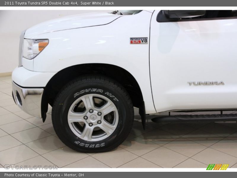 Super White / Black 2011 Toyota Tundra SR5 Double Cab 4x4