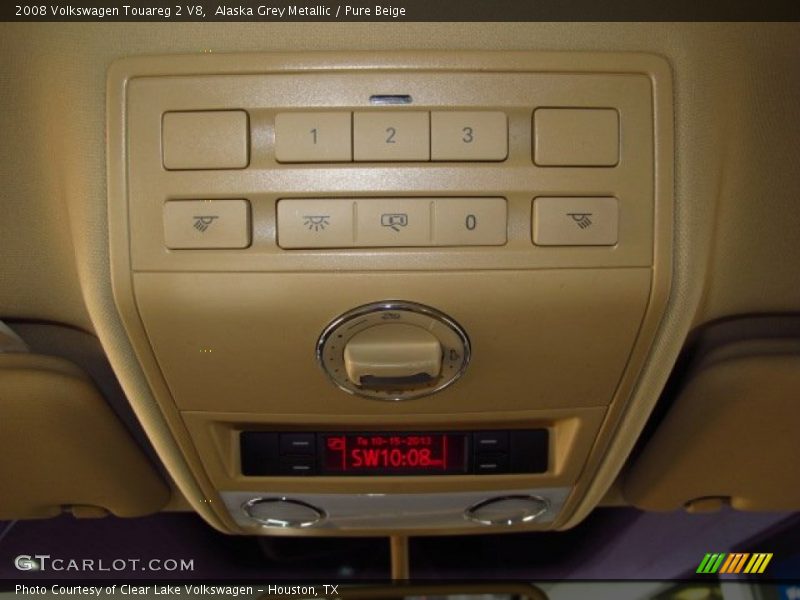 Alaska Grey Metallic / Pure Beige 2008 Volkswagen Touareg 2 V8