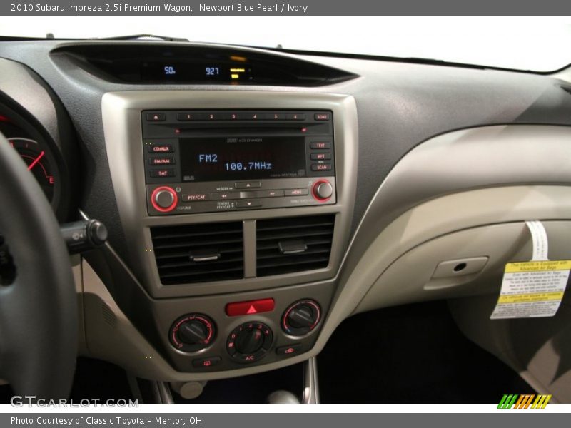 Newport Blue Pearl / Ivory 2010 Subaru Impreza 2.5i Premium Wagon