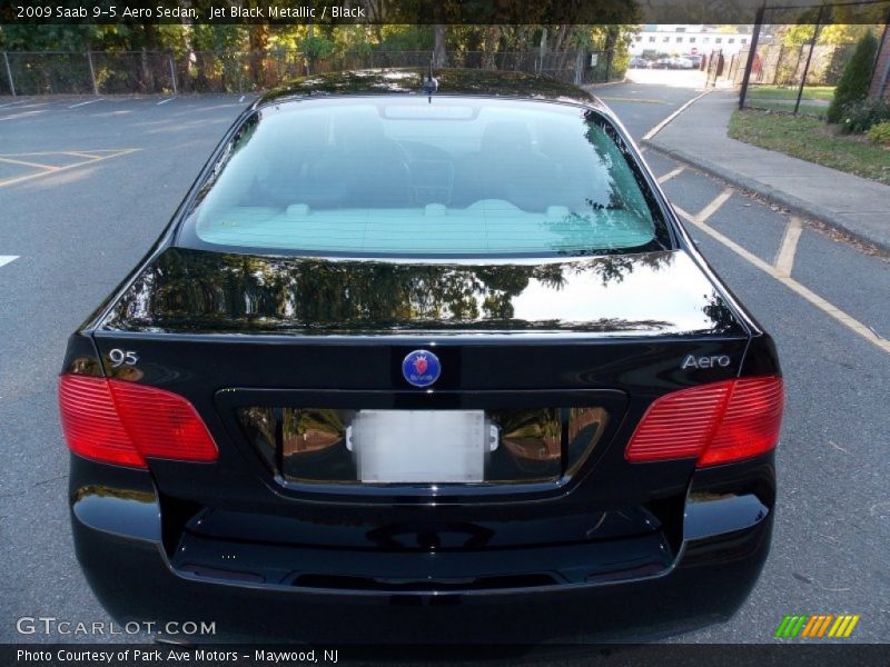 Jet Black Metallic / Black 2009 Saab 9-5 Aero Sedan