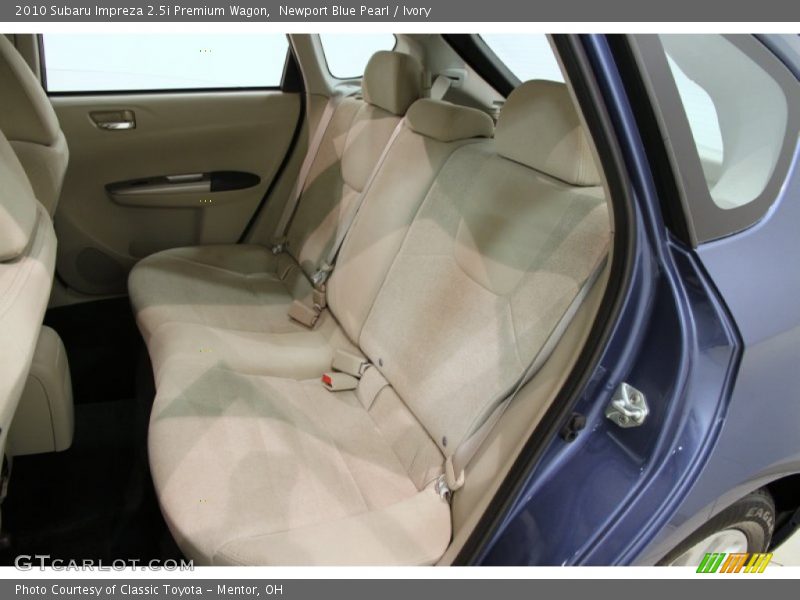 Newport Blue Pearl / Ivory 2010 Subaru Impreza 2.5i Premium Wagon