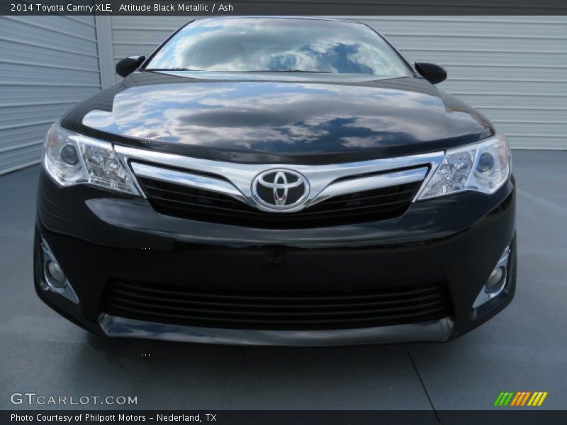 Attitude Black Metallic / Ash 2014 Toyota Camry XLE