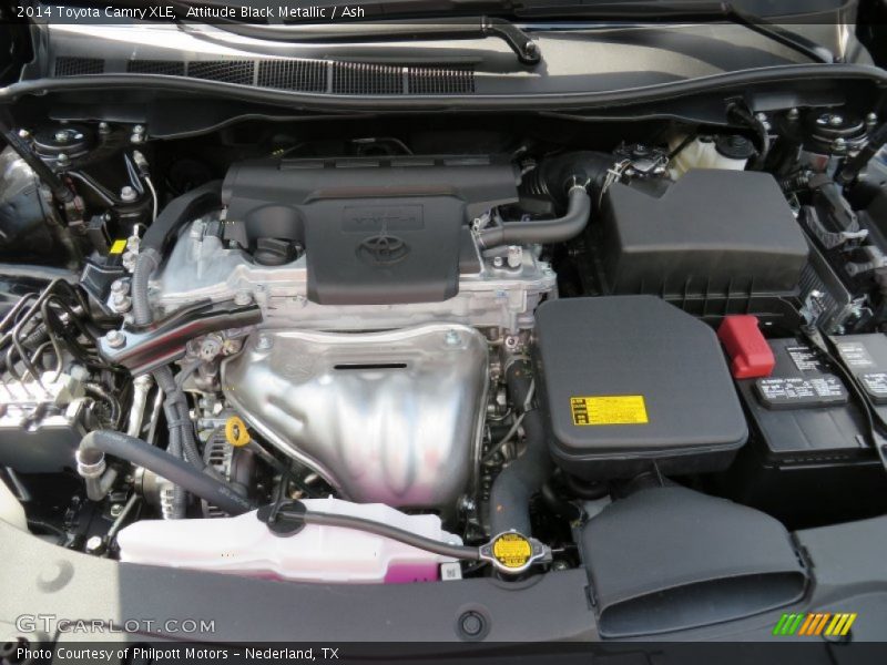 Attitude Black Metallic / Ash 2014 Toyota Camry XLE