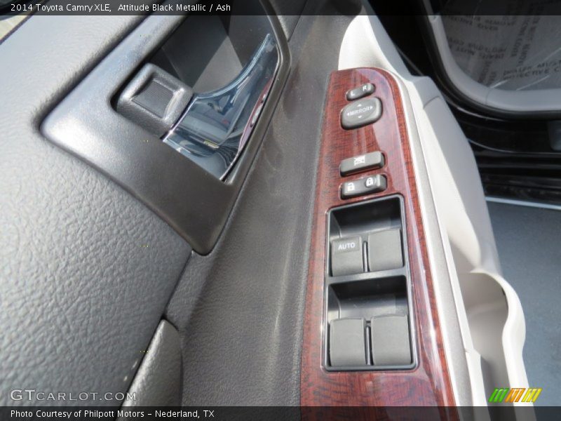 Attitude Black Metallic / Ash 2014 Toyota Camry XLE