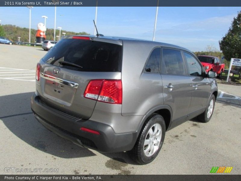 Titanium Silver / Black 2011 Kia Sorento LX