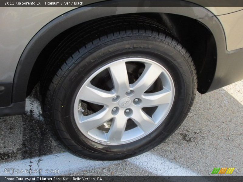 Titanium Silver / Black 2011 Kia Sorento LX