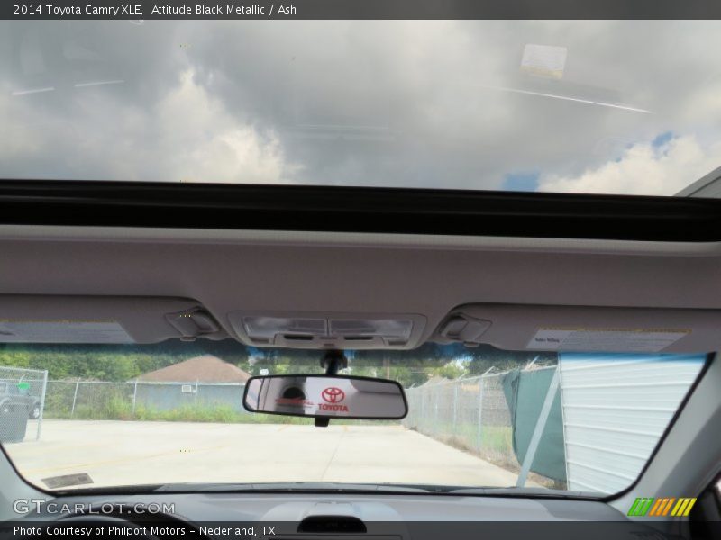 Attitude Black Metallic / Ash 2014 Toyota Camry XLE