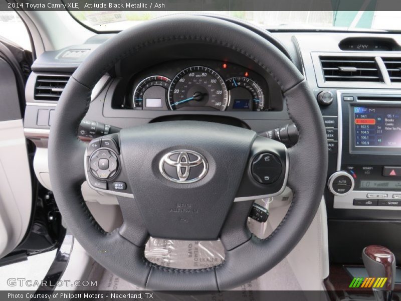 Attitude Black Metallic / Ash 2014 Toyota Camry XLE