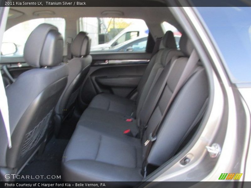 Titanium Silver / Black 2011 Kia Sorento LX