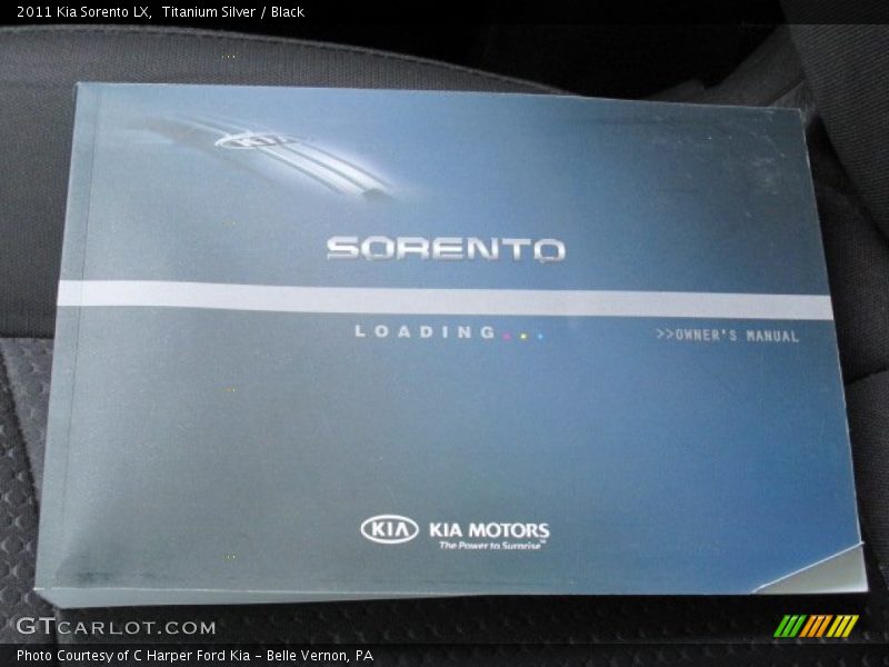 Titanium Silver / Black 2011 Kia Sorento LX