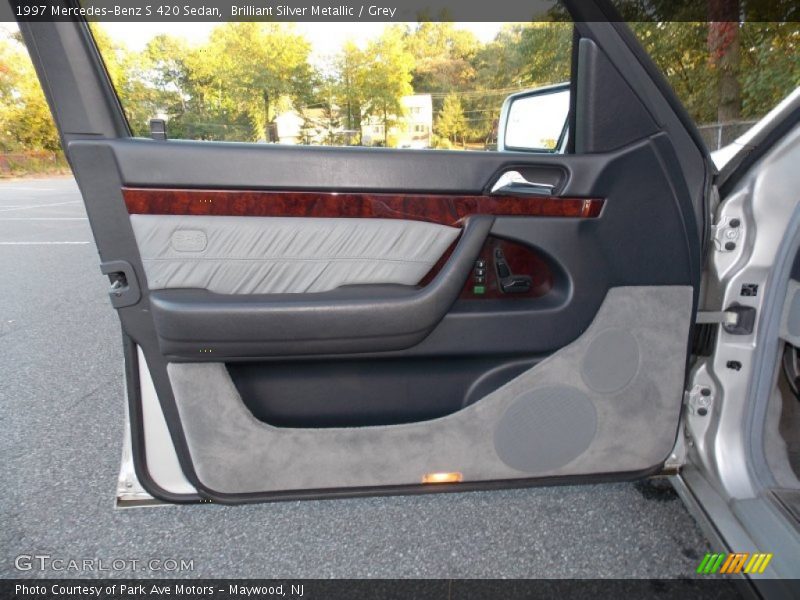 Door Panel of 1997 S 420 Sedan
