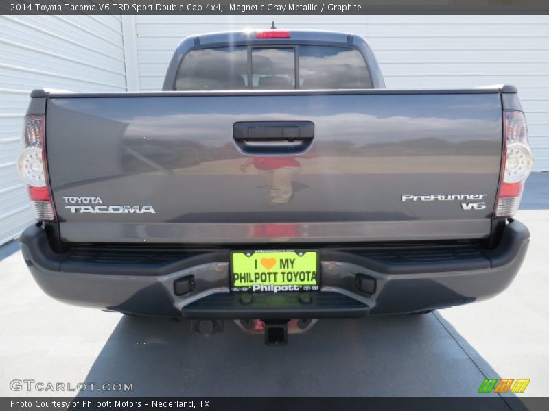 Magnetic Gray Metallic / Graphite 2014 Toyota Tacoma V6 TRD Sport Double Cab 4x4