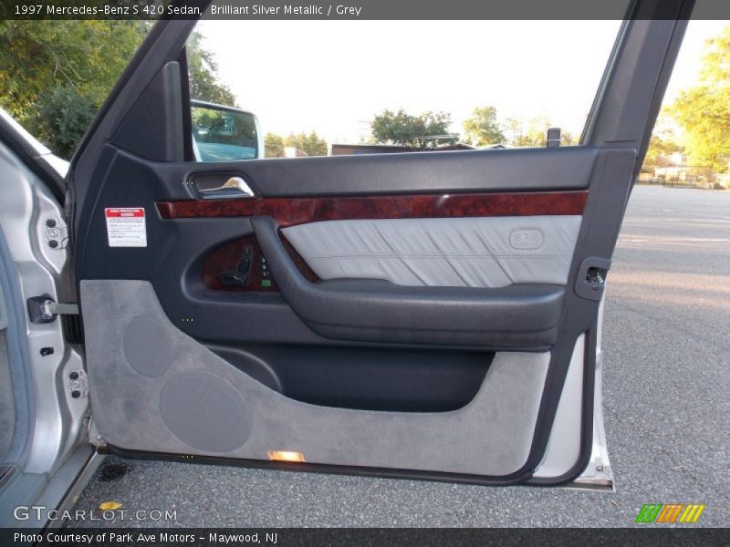 Door Panel of 1997 S 420 Sedan