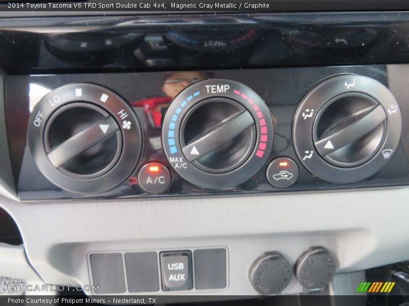 Magnetic Gray Metallic / Graphite 2014 Toyota Tacoma V6 TRD Sport Double Cab 4x4