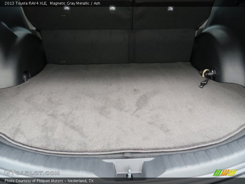 Magnetic Gray Metallic / Ash 2013 Toyota RAV4 XLE