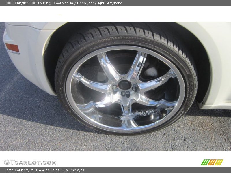Cool Vanilla / Deep Jade/Light Graystone 2006 Chrysler 300 Touring