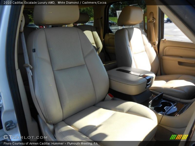 White Diamond / Cashmere/Cocoa 2010 Cadillac Escalade Luxury AWD